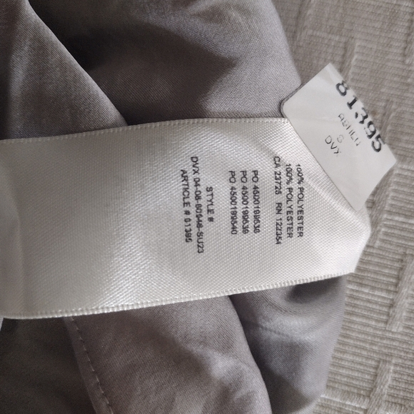 Wilfred Small Slip Dress Women's Champagne V Neck Cami Adjustable Straps Aritzia - Picture 6 of 8